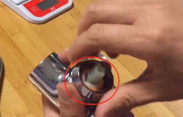 360旋轉水龍頭拆卸圖解，4個步驟輕松拆卸所有配件!