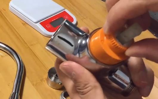 360旋轉水龍頭拆卸圖解，4個步驟輕松拆卸所有配件!