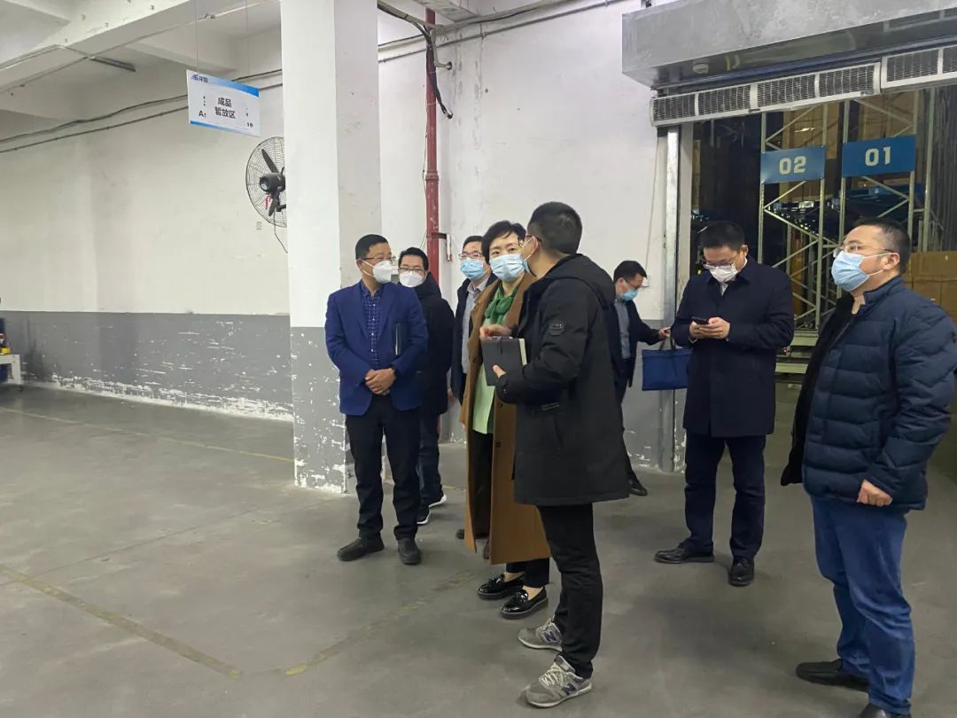 松江區(qū)副區(qū)長(zhǎng)及政府眾領(lǐng)導(dǎo)蒞臨龍勝走訪調(diào)研 松江區(qū)副區(qū)長(zhǎng)及政府眾領(lǐng)導(dǎo)蒞臨龍勝走訪調(diào)研